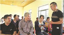 Phát huy vai trò người có uy tín trong tuyển quân